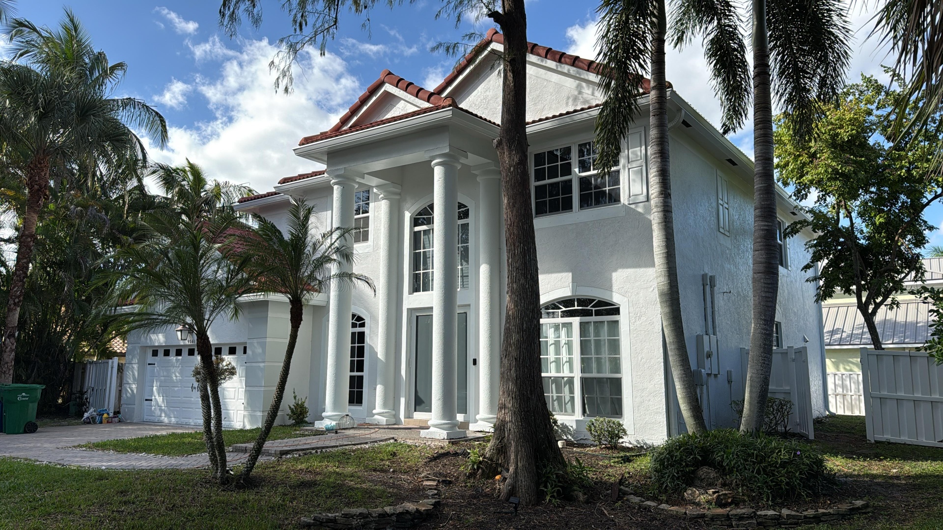 FreshGutter | Seamless Gutter Installation South Florida